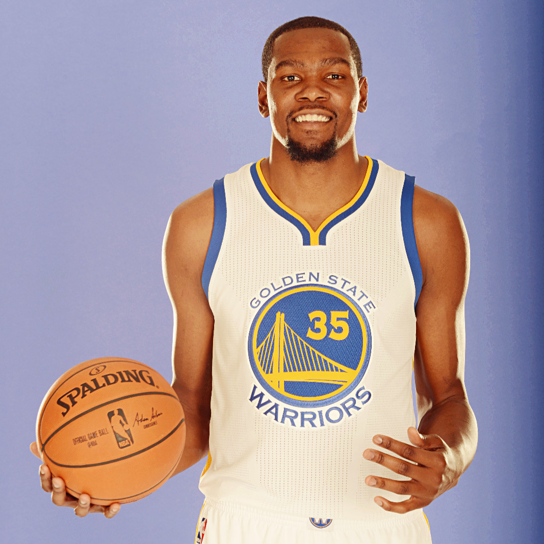 四川队险胜魔术，杜兰特刷新纪录