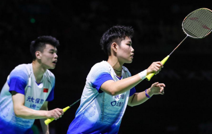 韩国队翻盘马来西亚队，黄鸭组合点燃赛场