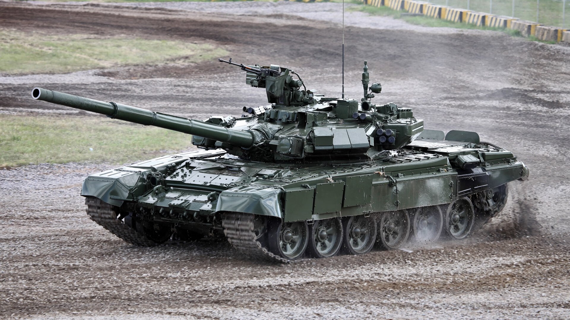 半决赛日,当伯纳乌的焰火照亮迈阿密的联防迷雾